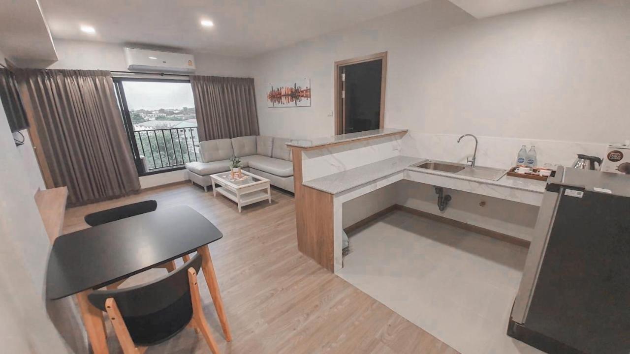 Nakara Hotel, Ubon Ratchathani Zewnętrze zdjęcie
