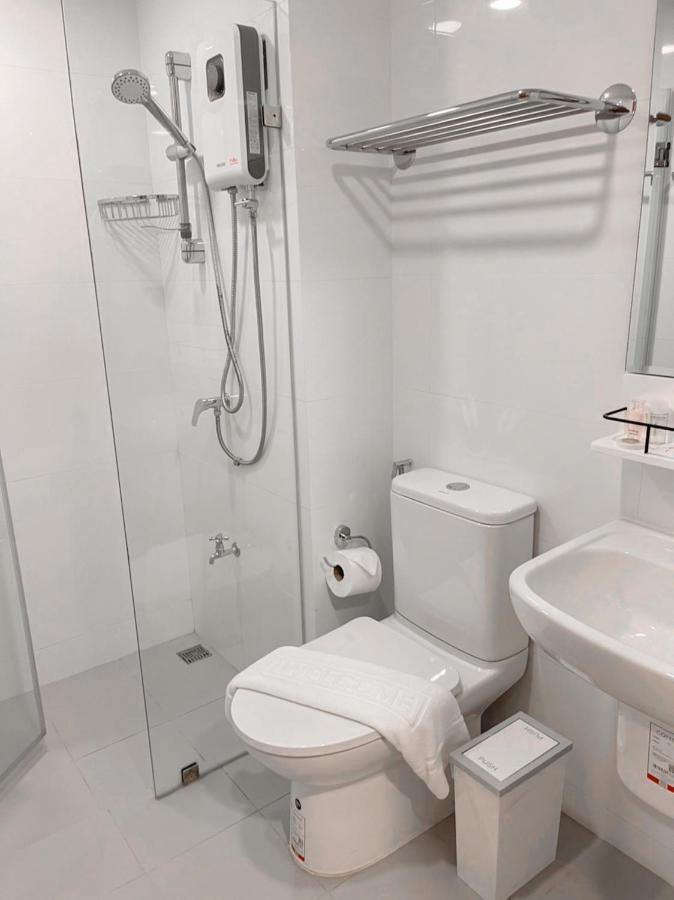 Nakara Hotel, Ubon Ratchathani Zewnętrze zdjęcie