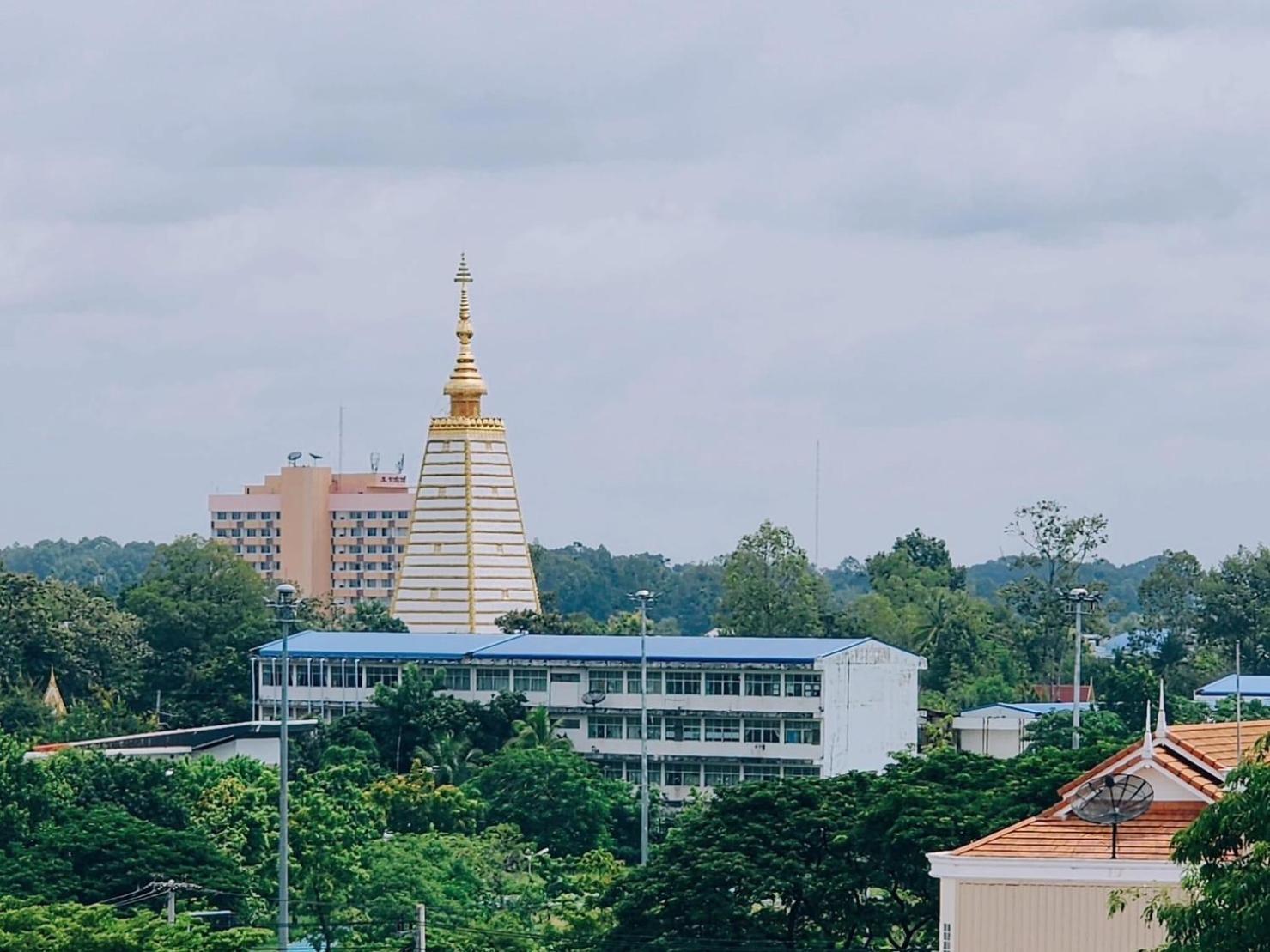 Nakara Hotel, Ubon Ratchathani Zewnętrze zdjęcie