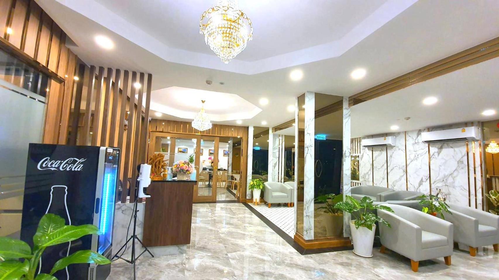 Nakara Hotel, Ubon Ratchathani Zewnętrze zdjęcie